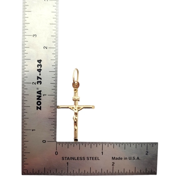 14 Karat Yellow Gold Crucifix Pendant #20903 - Picture 12 of 12